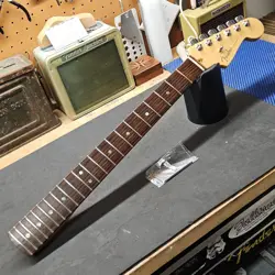 2005 FENDER AMERICAN DELUXE STRAT ROSEWOOD NECK USA STRATOCASTER ELECTRIC GUITAR