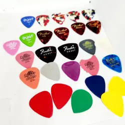 GUITAR PICKS LOT