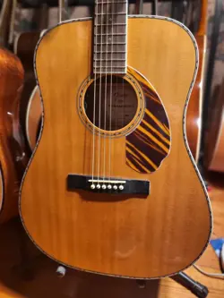 FENDER PARAMOUNT PD-220E ACOUSTIC ELECTRIC GUITAR