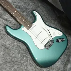 STRATOCASTER PF USED