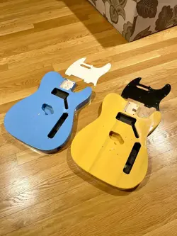 W/ PICK GUARDS