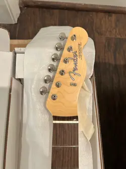 FENDER TELECASTER MADE IN USA NECK WITH TUNERS