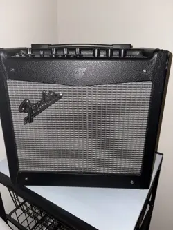 AMPLIFIER NEVER USED