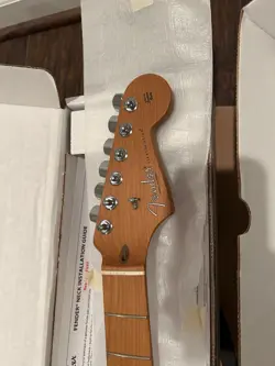 FENDER ROASTED MAPLE STRATOCASTER NECK MODERN C SHAPE