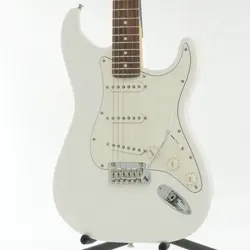 FENDER PLAYER STRATOCASTER POLAR WHITE 2022 MODEL USED GUITAR