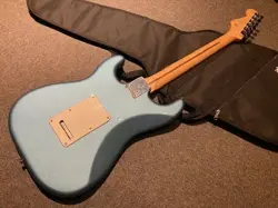 STRATOCASTER TIDEPOOL MAPLE