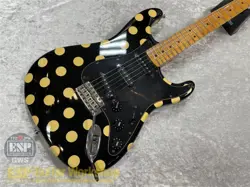 FENDER BUDDY GUY SIGNATURE POLKA DOT STRATOCASTER - USED, ASH BODY