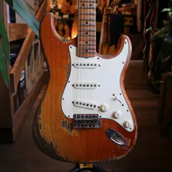 70'S STRATOCASTER HEAVY