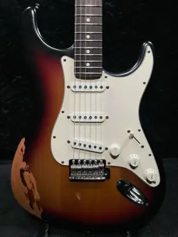 FENDER HIGHWAY ONE STRATOCASTER -3-COLOR SUNBURST ROSEWOOD- MADE IN 2005 LACQUER