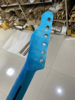 NECK GLOSS TL