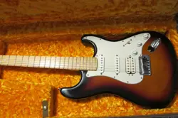 2000 FENDER STRATOCASTER DELUXE FAT - EXCELLENT TO MINT CONDITION