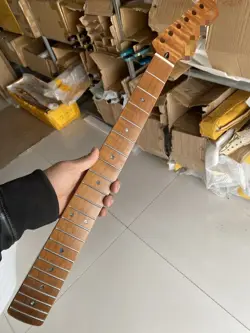 FENDER STRAT REPLACEMENT