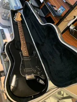 2005 FENDER AMERICAN DELUXE STRATOCASTER 60TH ANNIVERSARY REISSUE