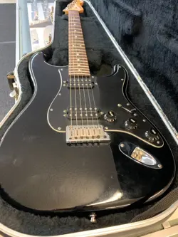 DELUXE STRATOCASTER 60TH