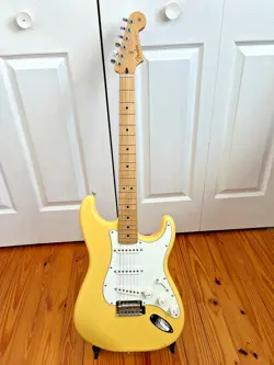 75TH ANNIVERSARY FENDER STRATOCASTER ELECTRIC GUITAR MADE IN MEXICO