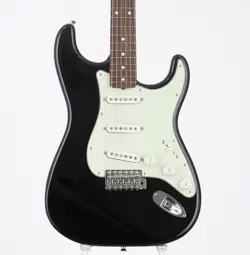 FENDER TRADITIONAL II 60S STRATOCASTER BLACK USED 2019 BASSWOOD BODY W/SOFT CASE