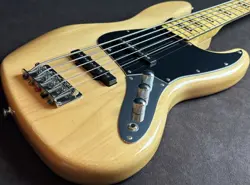 SQUIER BY FENDER VINTAGE MODIFIED JAZZ BASS V
