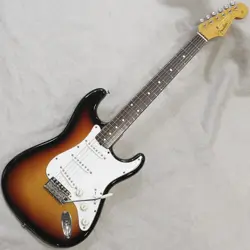 82 3TS FENDER