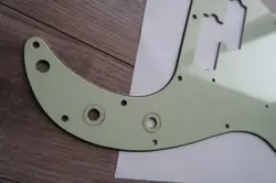 PRECISION PICKGUARD MINT