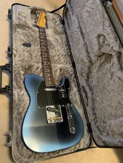 FENDER AMERICAN PROFESSIONAL II TELECASTER ROSEWOOD - DARK NIGHT
