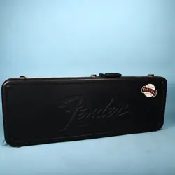 80'S FENDER USA MOLDED STRAT ELECTRIC GUITAR HARDSHELL CASE