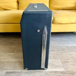 40-WATT GUITAR COMBO