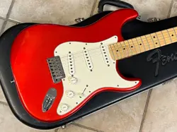 2002 FENDER AMERICAN STRATOCASTER MAPLE FINGERBOARD CHROME RED