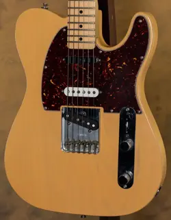2013 FENDER DELUXE NASHVILLE TELECASTER HONEY BLONDE W/ HARDSHELL CASE
