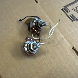 1979 FENDER STRATOCASTER POTS TONE W/ TONE CAP ORIGINAL VINTAGE USA STRAT 250K