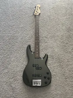MONTEGO BLACK 4-STRING