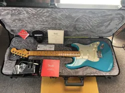 FENDER AMERICAN PROFESSIONAL II STRATOCASTER / ELECTRIC GUITAR W/ HC MADE IN USA