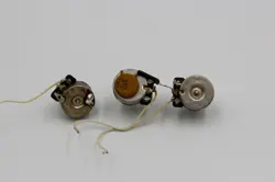 1977 VINTAGE FENDER STRATOCASTER ~ALL ORIGINAL~ 250K POTS USA 1970S