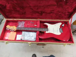 DELUXE STRATOCASTER SPECIAL