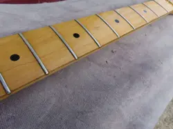 1974 MAPLE NECK