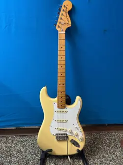 FENDER STRATOCASTER 70TH ANNIVERSARY MEX (AP1136491)