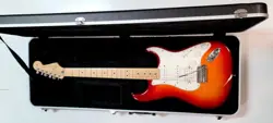 FENDER PLAYER STRATOCASTER HSS ELECTRIC GUITAR 3-TONE SUNBURST FINISH MEXICO