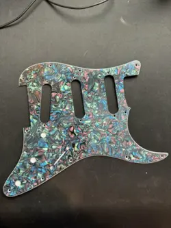 NEW FANTASTIC MULTICOLORED PEARLOID FOR FENDER STRAT, 11 HOLE PICKGUARD, 3 PLY