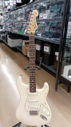 STRATOCASTER USED 2013