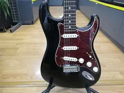 FENDER HYBRID II STRATOCASTER USED ALDER BODY ROSEWOOD FINGERBOARD W/SOFT CASE