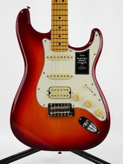 FENDER FENDER PLAYER II STRATOCASTER HSS AGED CHERRY BURST CHAMBERED