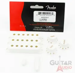 GENUINE FENDER PURE VINTAGE 50S STRAT ACCESSORY KIT, PICKUP COVERS, KNOBS & TIPS