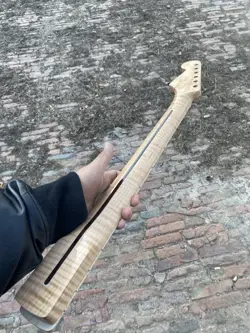 ST ELECTRIC GUITAR NECK 22FRET TIGER FLAME MAPLE FENDER STRAT REPLACEMENT GLOSS