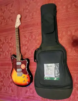 SQUIER PARANORMAL TORONADO