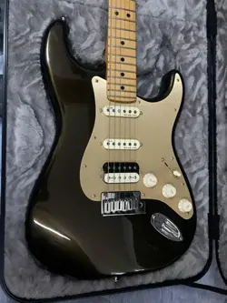 STRATOCASTER HSS SAFE