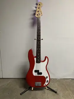 2002 SQUIER BY FENDER PRECISION BASS