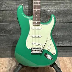 FENDER LIMITED EDITION PLAYER II STRATOCASTER ELECTRIC GUITAR - FOREST GREEN