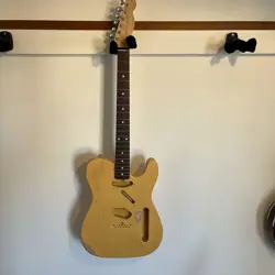 COMPONENTS FENDER BODY