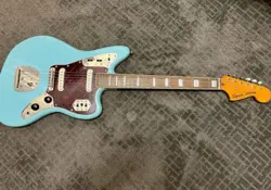 FENDER JAZZ BASS ELECTRIC GUITAR - DAPHNE BLUE