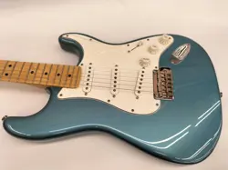 FENDER PLAYER STRATOCASTER MN TPL USED ALDER BODY MAPLE FINGERBOARD W/GIG CASE