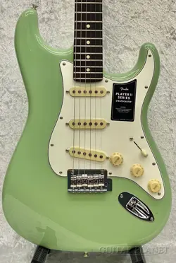 STRATOCASTER -BIRCH GREEN